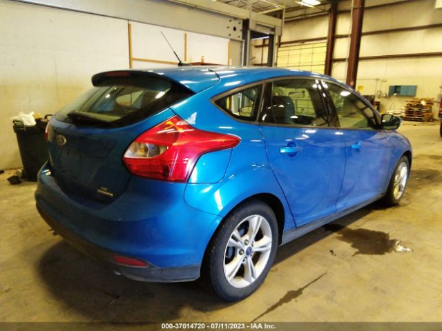1FADP3K22EL161944 Ford FOCUS SE