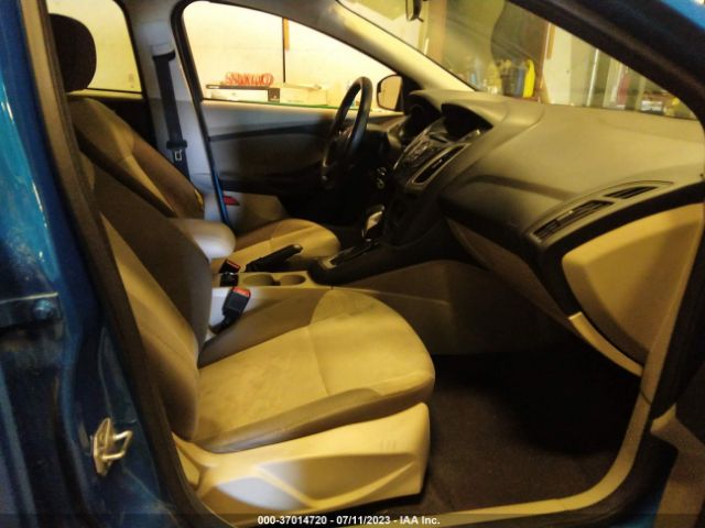 1FADP3K22EL161944 Ford FOCUS SE