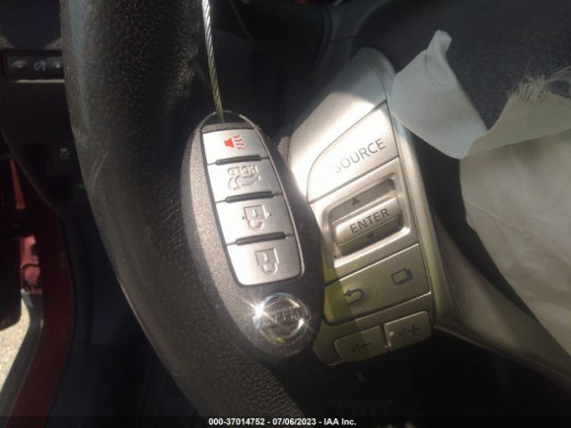 5N1AT2MV6GC883037 Nissan Rogue Sl