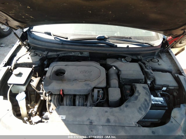 2015 HYUNDAI SONATA 2.4L SE VIN: 5NPE24AF6FH221284