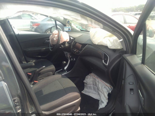Chevrolet TRAX LS 2020 3GNCJKSB3LL217416 Image 5