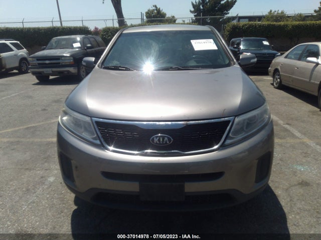 2014 KIA SORENTO LX VIN: 5XYKT3A63EG483148