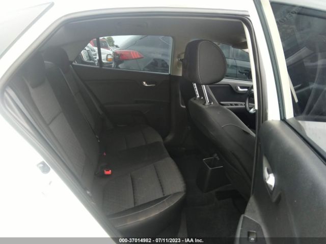 3KPA24AD8PE570675 KIA RIO LX