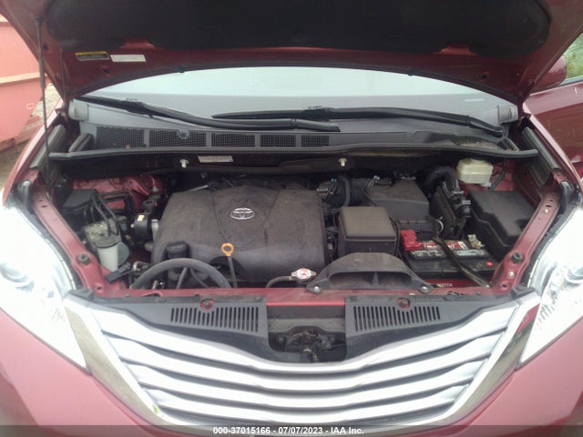 Toyota SIENNA XLE 2017 5TDDZ3DC6HS179327 Image 17