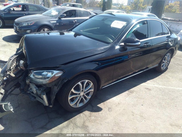 55SWF4JB4FU044141 Mercedes-Benz C-class C 300