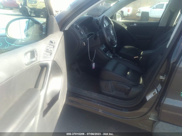 WVGBV7AX6GW558257 Volkswagen TIGUAN S