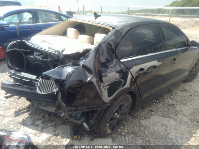 2014 VOLKSWAGEN JETTA SEDAN SE W/CONNECTIVITY VIN: 3VWD07AJ1EM303940
