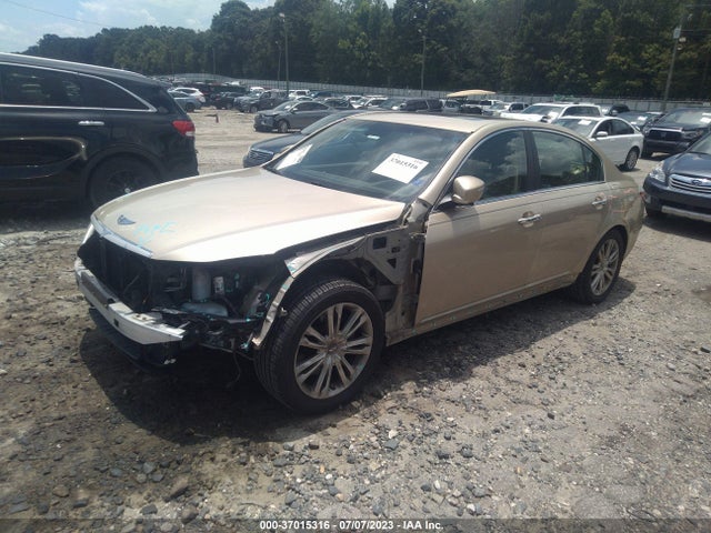 2011 HYUNDAI GENESIS VIN: KMHGC4DF5BU126082