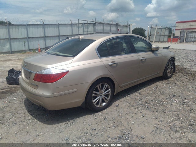 2011 HYUNDAI GENESIS VIN: KMHGC4DF5BU126082