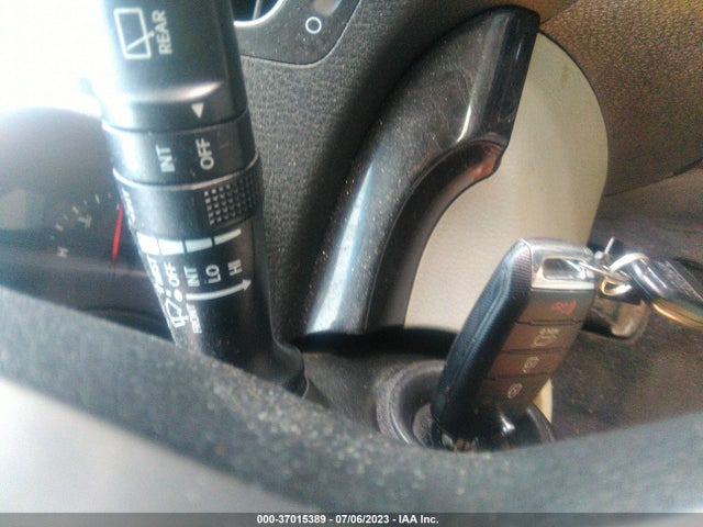 2014 KIA SORENTO LX VIN: 5XYKT3A64EG506310