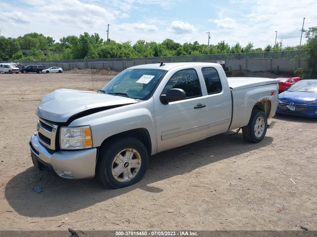 2010 CHEVROLET SILVERADO 1500 LT VIN: 1GCSKSE31AZ252323