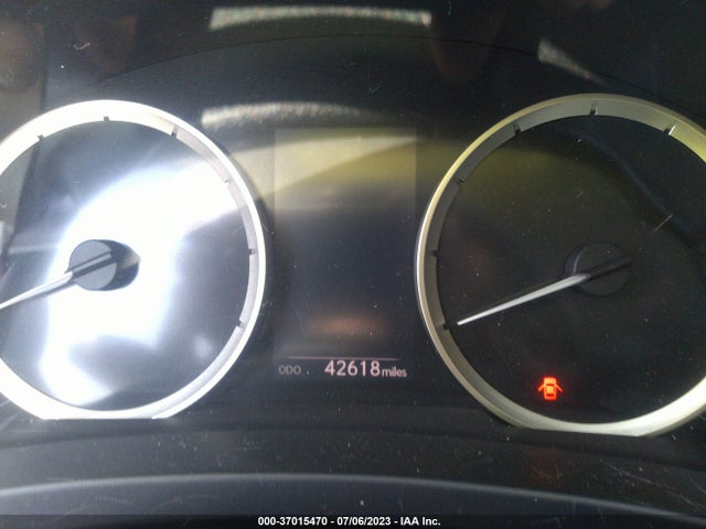 JTHCM1D2XG5007441 Lexus IS 300
