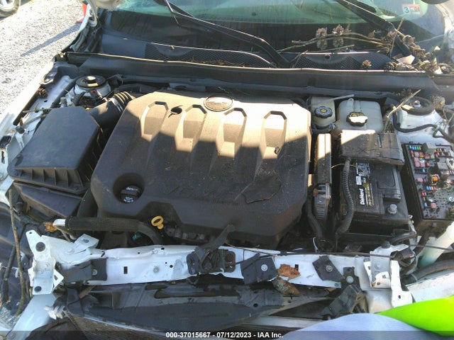 Chevrolet IMPALA LT 2018 2G1105S3XJ9119750 Image 10
