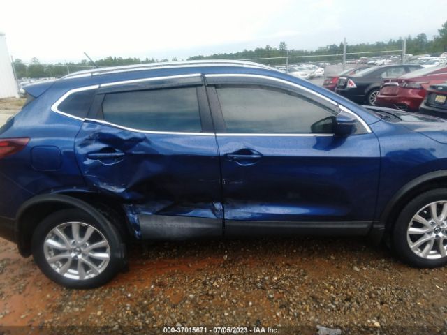 JN1BJ1CV5LW250812 Nissan Rogue Sport Sv