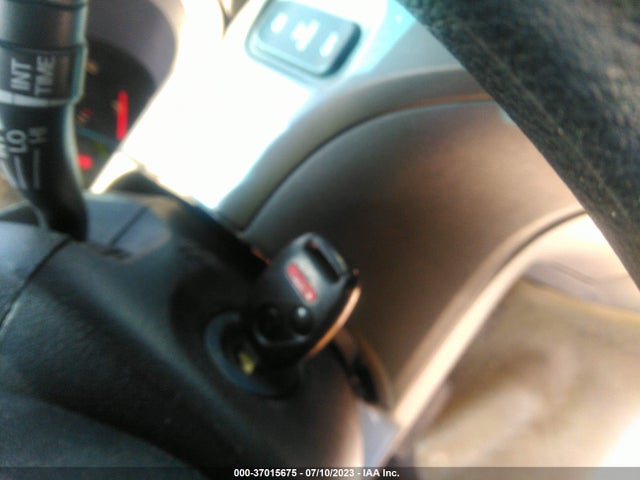 2005 HONDA ODYSSEY LX VIN: 5FNRL38205B072315