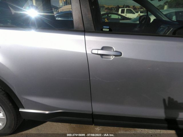 JF2SKAAC7KH404226 Subaru Forester