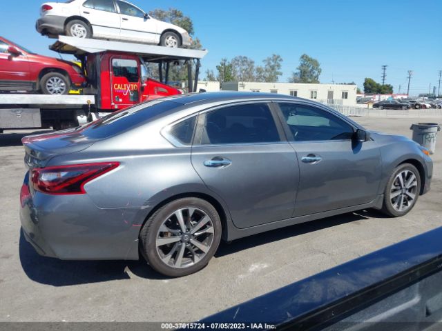 1N4AL3AP8HC489563 Nissan Altima 2.5 Sr