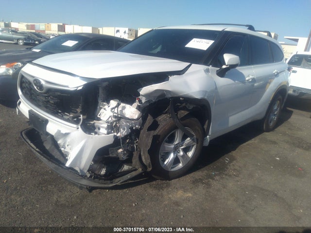 Toyota Highlander Le 2022 5TDZZRAH6NS541760 Image 2