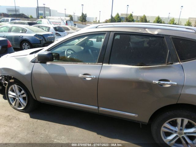 JN8AS5MT2FW158673 Nissan Rogue Select S