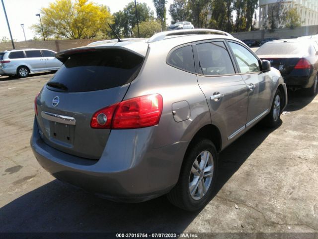 JN8AS5MT2FW158673 Nissan Rogue Select S
