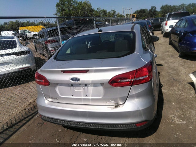 2016 FORD FOCUS SE VIN: 1FADP3F21GL274703