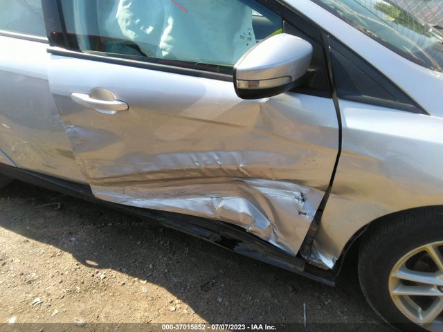 2016 FORD FOCUS SE VIN: 1FADP3F21GL274703