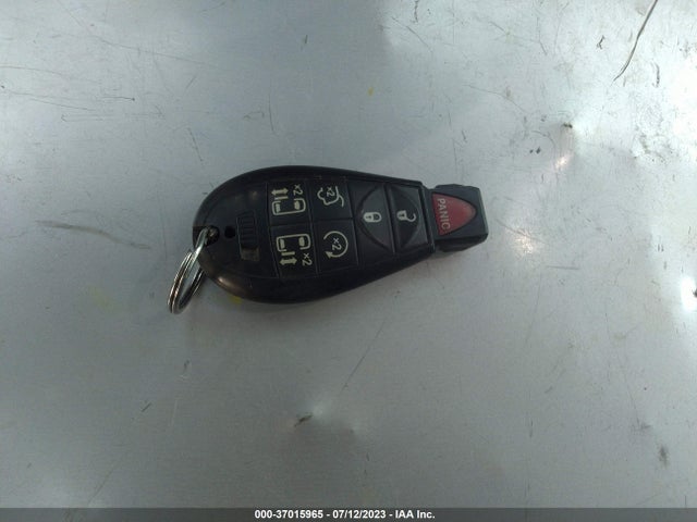 2C4RC1JG9GR194155 Chrysler Town & Country Limited