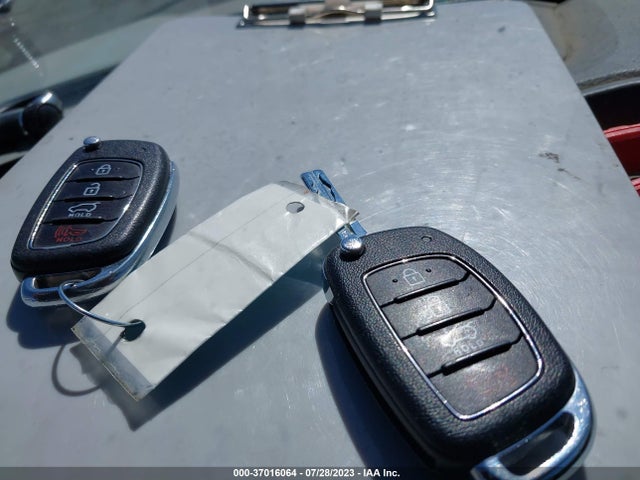 Hyundai TUCSON SE 2019 KM8J23A41KU018340 Image 3
