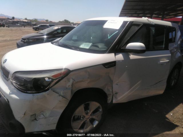 KNDJN2A21F7221043 KIA Soul Base
