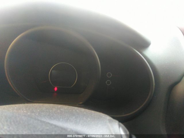 KNDJN2A21F7221043 KIA Soul Base