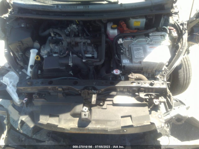 Toyota Prius C One/two/three/four 2017 JTDKDTB37H1592489 Image 16