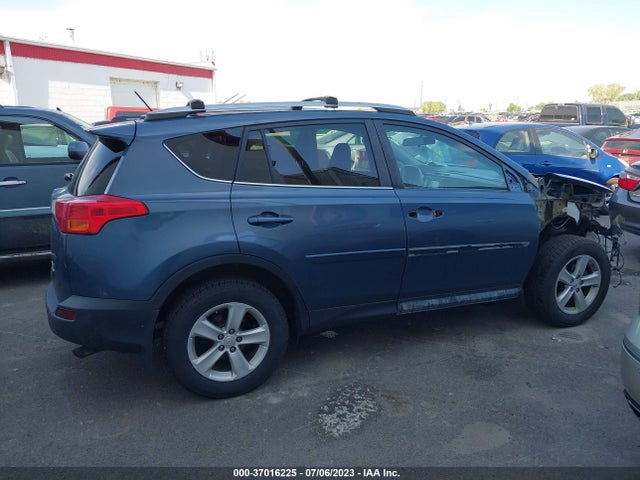 2014 TOYOTA RAV4 XLE VIN: 2T3RFREV4EW195957
