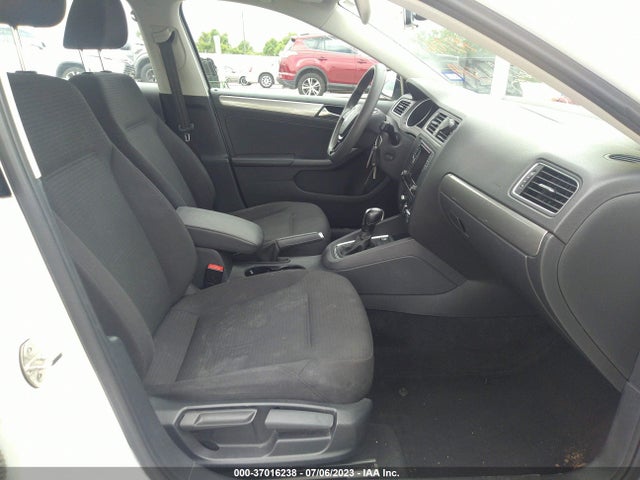 3VWD67AJ3GM260560 Volkswagen Jetta Sedan 1.4t Se