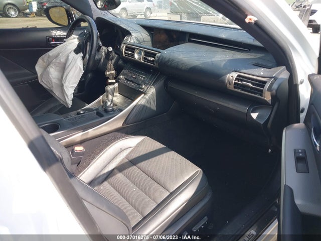 JTHBA1D23G5038664 Lexus IS 200T