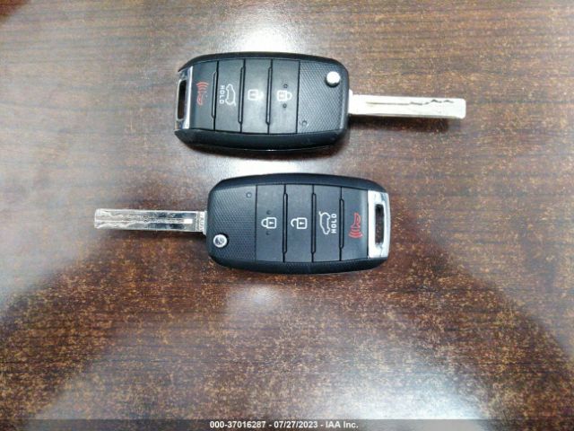 KNDJP3A56H7429724 KIA SOUL +