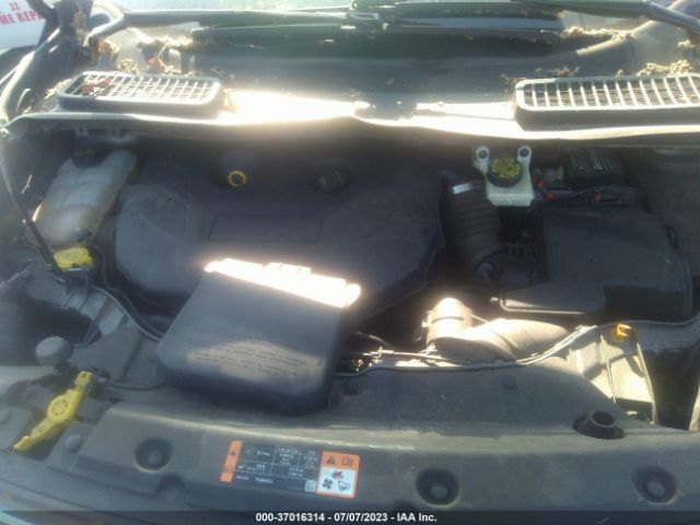 1FMCU9G9XEUC63702 Ford ESCAPE SE