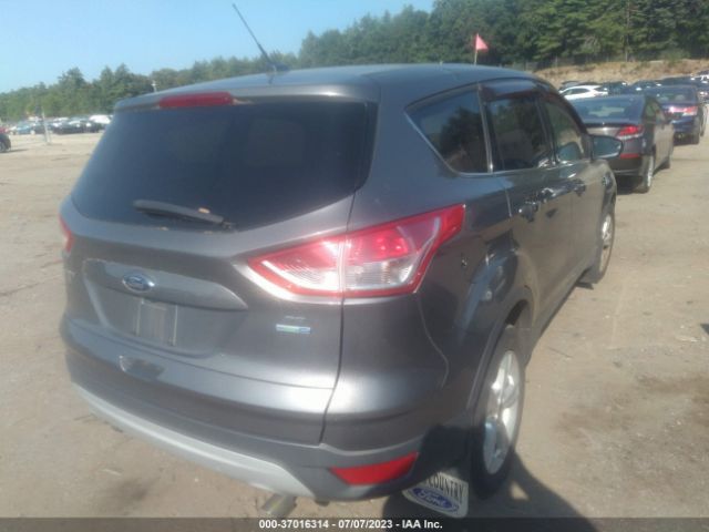 1FMCU9G9XEUC63702 Ford ESCAPE SE