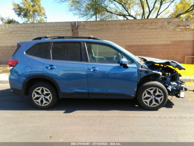 JF2SKAEC8KH502224 Subaru Forester Premium
