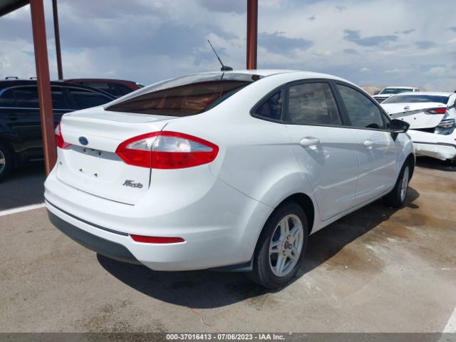 3FADP4BJ9KM123926 Ford FIESTA SE