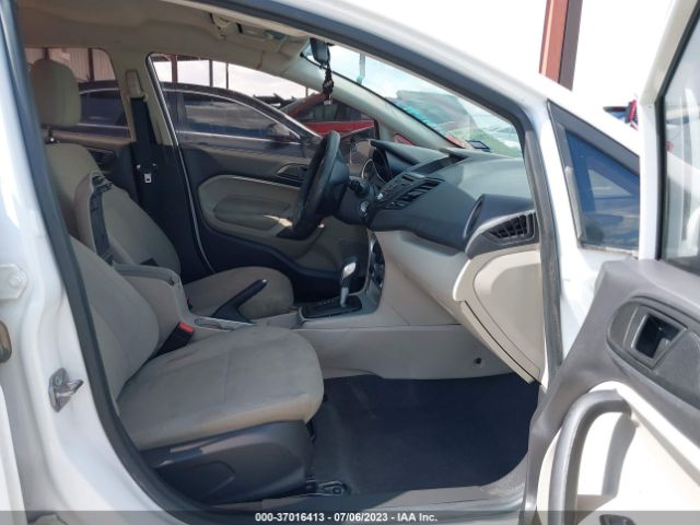 3FADP4BJ9KM123926 Ford FIESTA SE