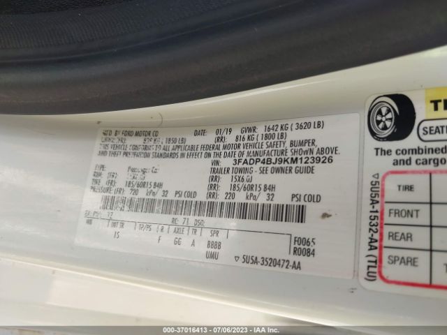 3FADP4BJ9KM123926 Ford FIESTA SE