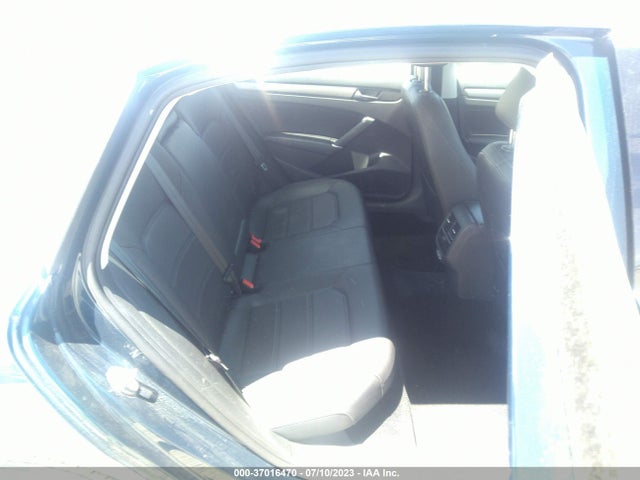1VWSA7A37MC002949 Volkswagen Passat 2.0t Se