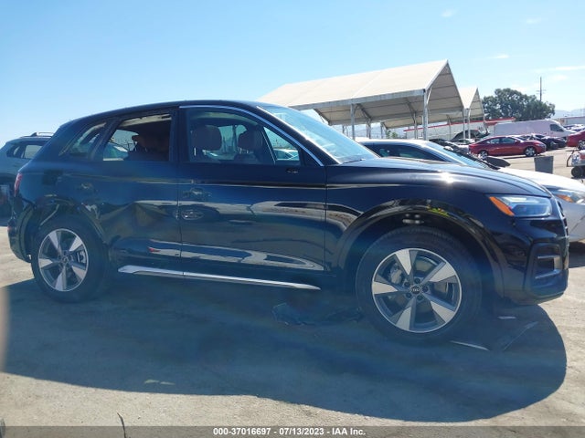 WA1BBAFY8N2120981 Audi Q5 Premium Plus