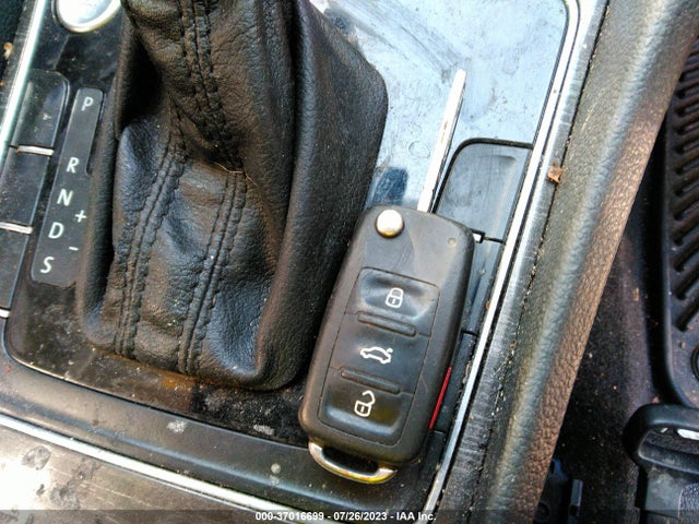 1VWBS7A31GC062579 Volkswagen Passat 1.8t Se W/technology