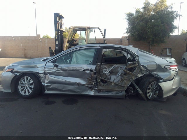 Toyota CAMRY LE 2020 4T1C11AKXLU978675 Image 5