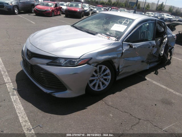 Toyota CAMRY LE 2020 4T1C11AKXLU978675 Image 2