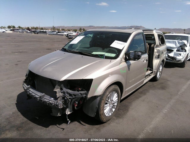 2C4RC1GGXER112180 Chrysler Town & Country Limited