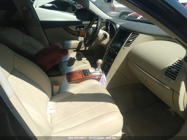 2016 Infiniti QX70, VIN: JN8CS1MUXGM670169