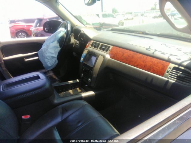 1GKS1KE00ER205089 GMC Yukon Xl Slt