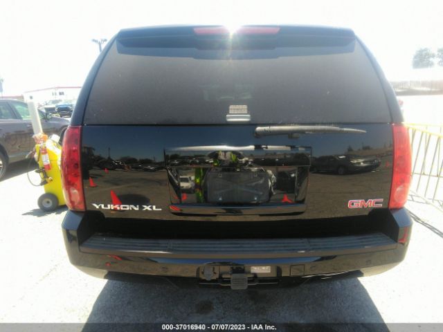 1GKS1KE00ER205089 GMC Yukon Xl Slt